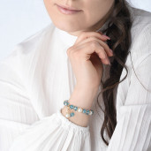 Lily karkötő.