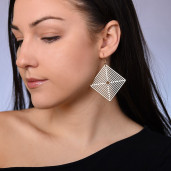 Tamina fülbevaló.